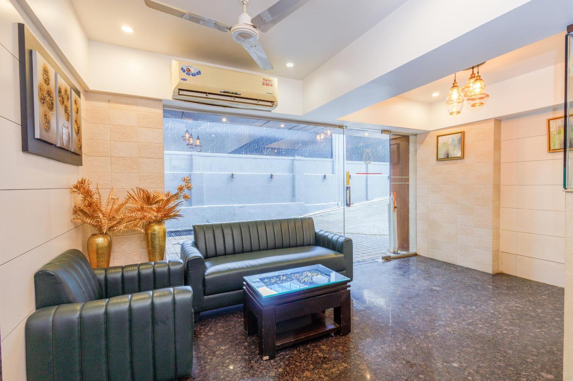 J Hotel And Banquets Bombay Extérieur photo